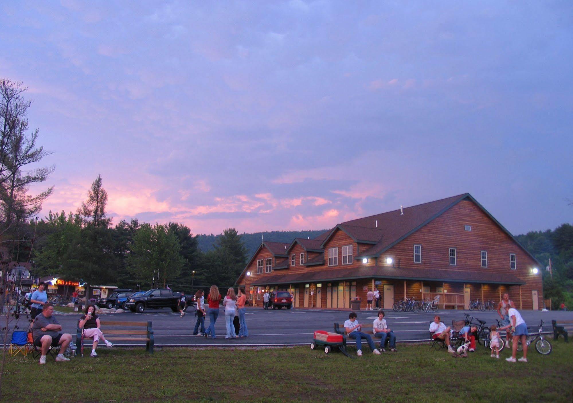 Lake George Escape - Campground Warrensburg Zewnętrze zdjęcie